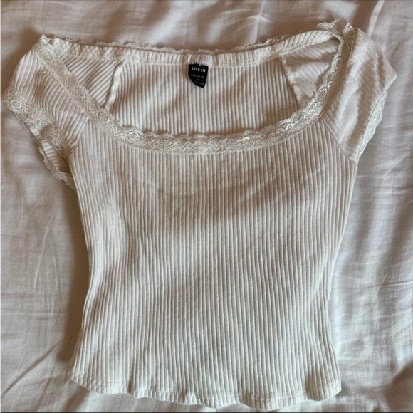 SZ S Cream Ribbed Top with Lace Trim - Picture 1 of 3